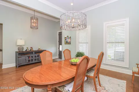 Dining - 170 Fallen Oak Dr, Brandon, MS 39047 photo 1 of 4
