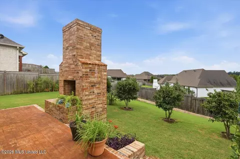Exterior - 221 Hidden Hills Pkwy, Brandon, MS 39047 photo 15 of 15
