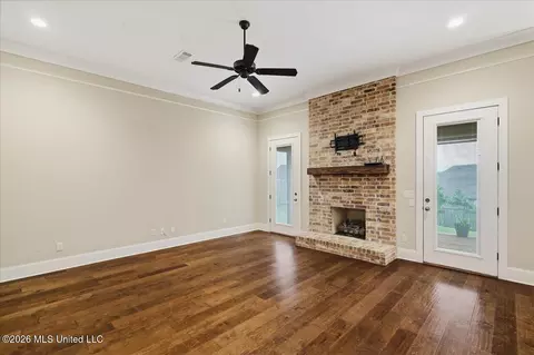 Living - 221 Hidden Hills Pkwy, Brandon, MS 39047 photo 2 of 4