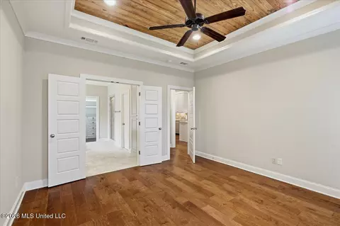 Entry Way - 221 Hidden Hills Pkwy, Brandon, MS 39047 photo 6 of 8