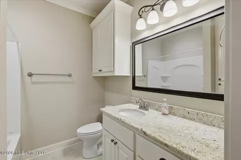 Bath - 221 Hidden Hills Pkwy, Brandon, MS 39047 photo 3 of 4