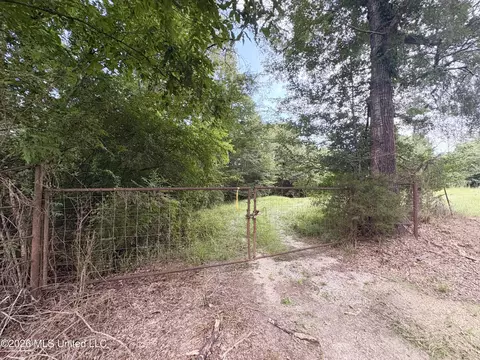 911 Nebo Rd #S, Gloster, MS 39638 photo 2