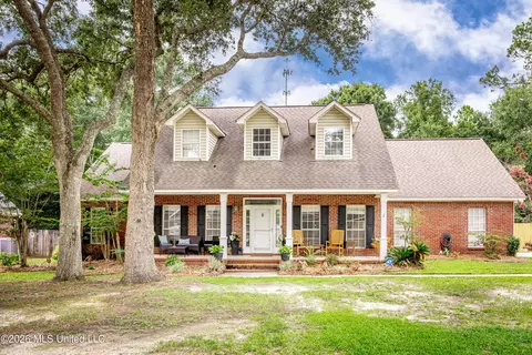 3422 Dijon Ave, Ocean Springs, MS 39564