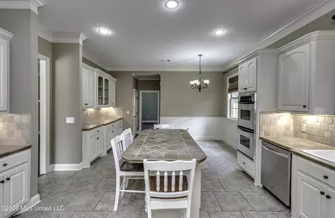 Kitchen - 116 Buckeye Dr, Madison, MS 39110 photo 9 of 9