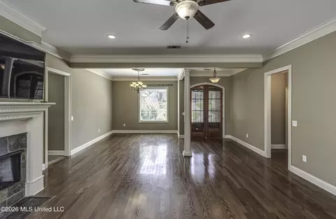 Living - 116 Buckeye Dr, Madison, MS 39110 photo 1 of 7