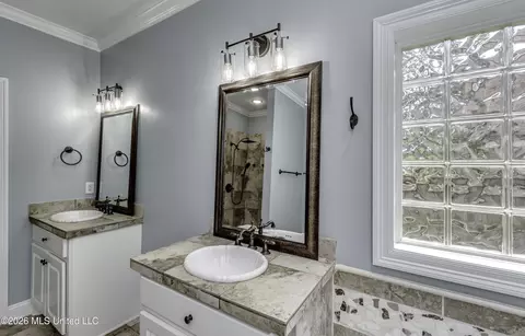 Bath - 116 Buckeye Dr, Madison, MS 39110 photo 5 of 7