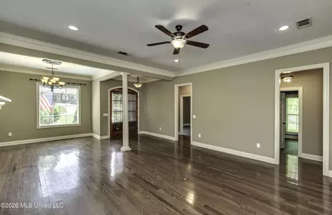 Living - 116 Buckeye Dr, Madison, MS 39110 photo 3 of 7
