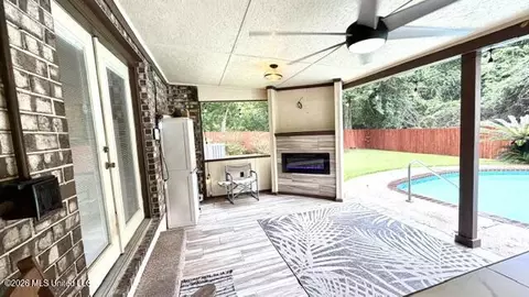 Exterior - 3924 Riverpine Dr, Moss Point, MS 39563 photo 5 of 8