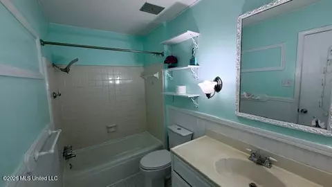 Bath - 3924 Riverpine Dr, Moss Point, MS 39563 photo 8 of 8