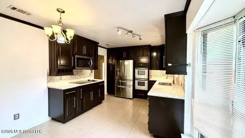 Kitchen - 3924 Riverpine Dr, Moss Point, MS 39563 photo 5 of 5