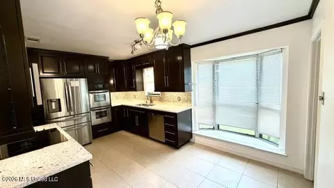 Kitchen - 3924 Riverpine Dr, Moss Point, MS 39563 photo 4 of 5