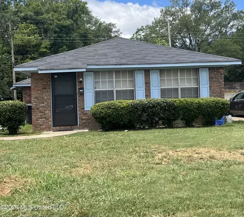 1425 Mary St, Greenville, MS 38701