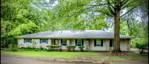 134 Northcliff Dr, Jackson, MS 39211 photo 1