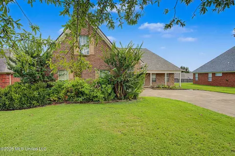 Exterior - 1337 Holly Springs Rd, Hernando, MS 38632 photo 3 of 5