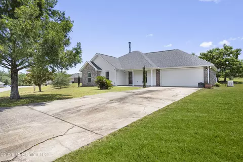 10 Trace Dr, Mchenry, MS 39561 photo 2