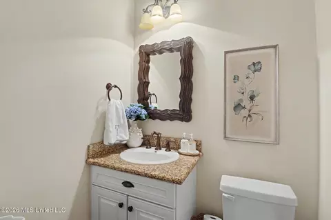 930 Caroline Dr, Biloxi, MS 39532 photo 17