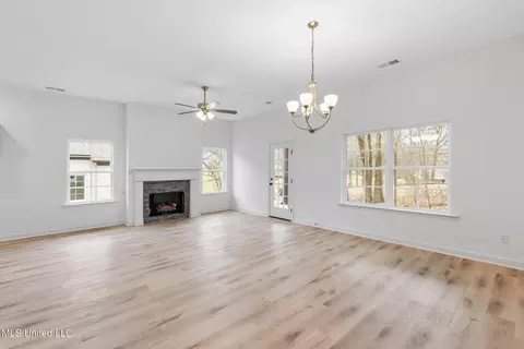 6465 Clover Ct, Walls, MS 38680 photo 8