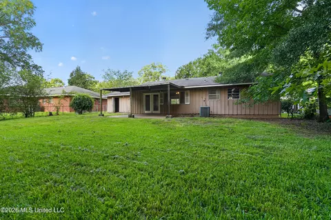 Exterior - 5312 Cedar Park Dr, Jackson, MS 39206 photo 4 of 4