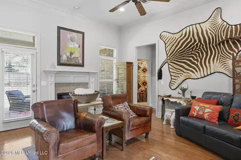 Living - 136 Prescott Rdg, Madison, MS 39110 photo 2 of 2