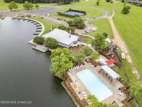 Exterior - 136 Prescott Rdg, Madison, MS 39110 photo 10 of 10