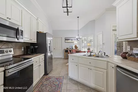 Kitchen - 136 Prescott Rdg, Madison, MS 39110 photo 1 of 4