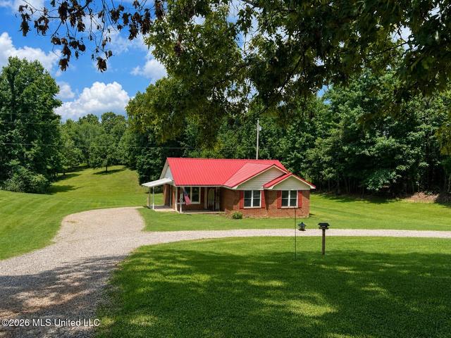 215 White Rd, Holly Springs, MS 38635