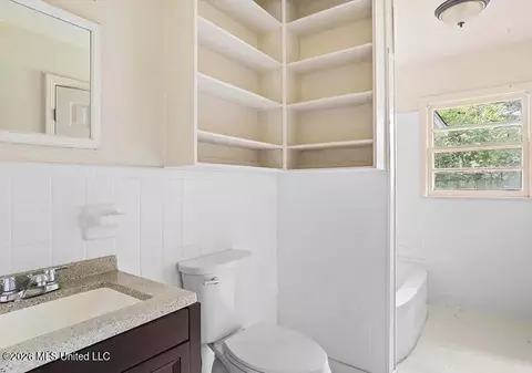 1038 Brookley St, Jackson, MS 39212 photo 9