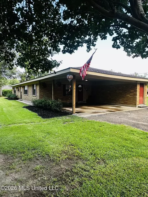 Exterior - 1387 E 1st St, Forest, MS 39074 photo 3 of 5