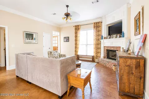 Living - 106 Avery Ct, Madison, MS 39110 photo 1 of 1