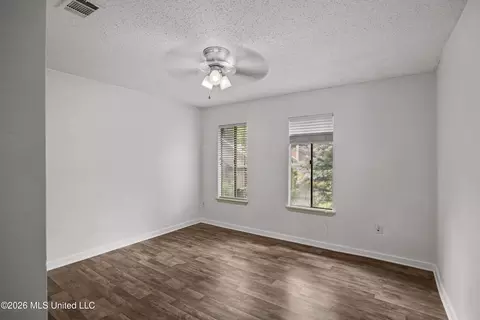 Bedroom - 1255 E County Line Rd #L-6, Jackson, MS 39211 photo 4 of 5