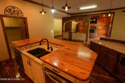 Kitchen - 1987 Pardue Rd, Raymond, MS 39154 photo 1 of 4