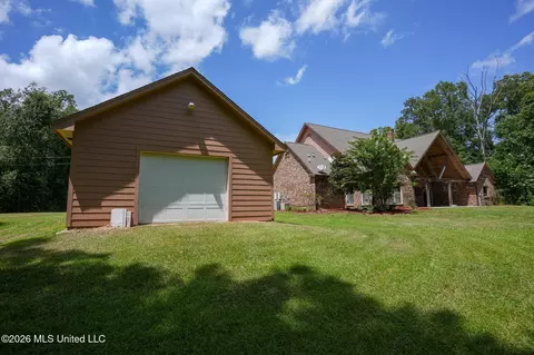 Exterior - 1987 Pardue Rd, Raymond, MS 39154 photo 8 of 10