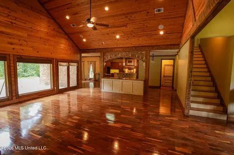 Living - 1987 Pardue Rd, Raymond, MS 39154 photo 2 of 8