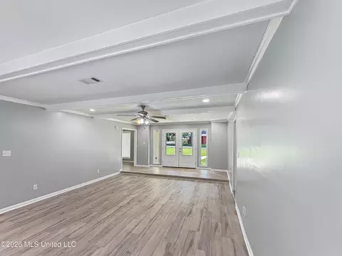 Living - 200 Poplar Dr, Brandon, MS 39047 photo 4 of 6