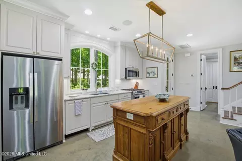 Kitchen - 103 Lakeshore Cv, Madison, MS 39110 photo 1 of 4