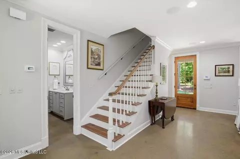 Entry Way - 103 Lakeshore Cv, Madison, MS 39110 photo 2 of 4