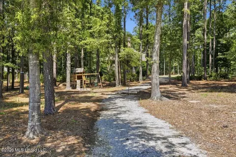 Exterior - 103 Lakeshore Cv, Madison, MS 39110 photo 13 of 15