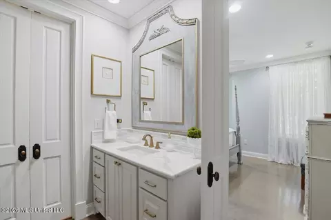 Bath - 103 Lakeshore Cv, Madison, MS 39110 photo 1 of 3