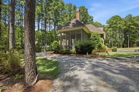 Exterior - 103 Lakeshore Cv, Madison, MS 39110 photo 10 of 15
