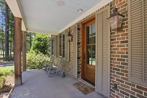 Exterior - 103 Lakeshore Cv, Madison, MS 39110 photo 5 of 15