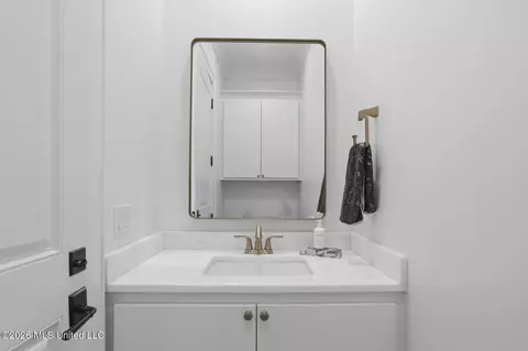 Bath - 149 Calumet Dr, Madison, MS 39110 photo 10 of 10