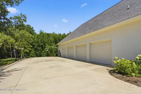 Exterior - 149 Calumet Dr, Madison, MS 39110 photo 11 of 21