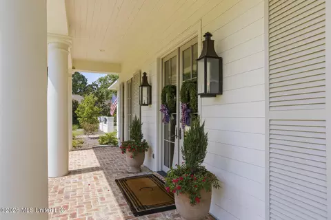Exterior - 149 Calumet Dr, Madison, MS 39110 photo 2 of 21