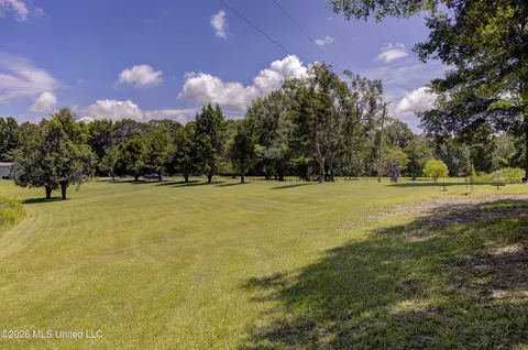 Exterior - 4757 Highway 27, Edwards, MS 39066 photo 8 of 9