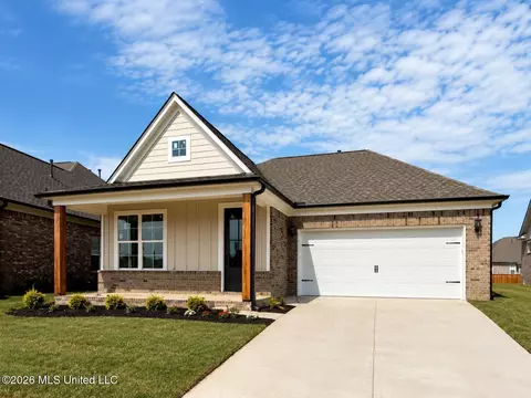 Exterior - 807 Quitman Ct, Nesbit, MS 38651 photo 1 of 3