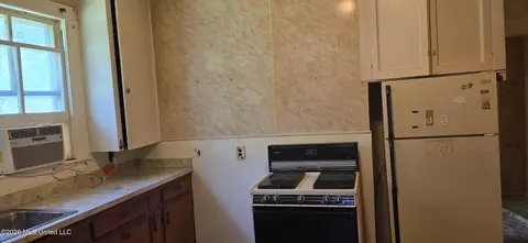 Kitchen - 425 Cameron St, Mccomb, MS 39648 photo 2 of 2