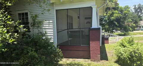 Exterior - 425 Cameron St, Mccomb, MS 39648 photo 9 of 12