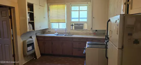 Other - 425 Cameron St, Mccomb, MS 39648 photo 3 of 36