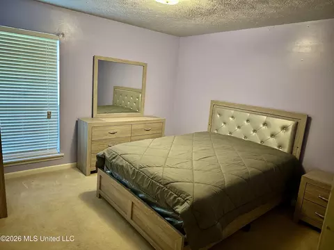 Bedroom - 321 Sharon Hills Dr, Jackson, MS 39212 photo 4 of 6