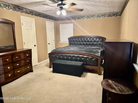Bedroom - 321 Sharon Hills Dr, Jackson, MS 39212 photo 2 of 6
